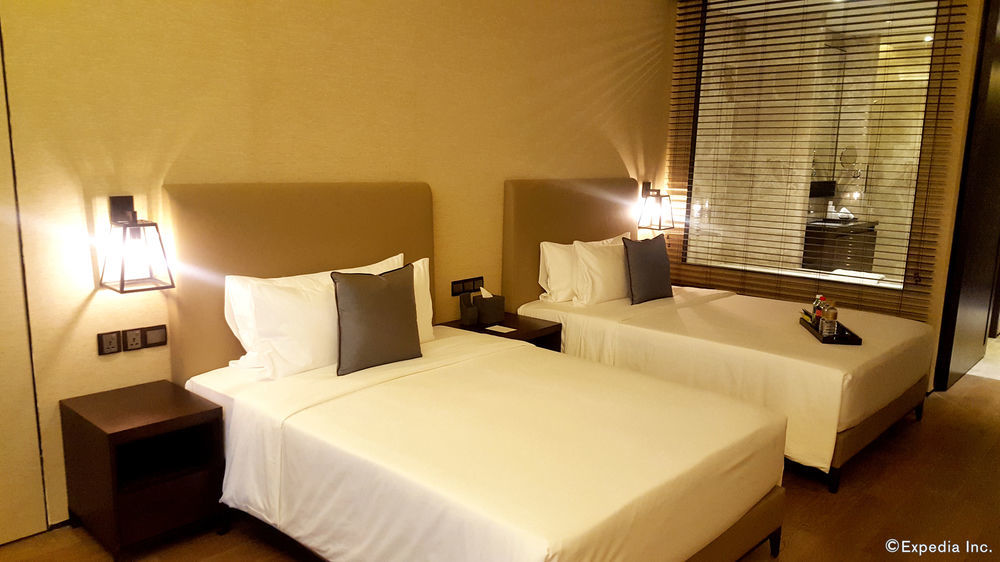 I'M Hotel Макати Экстерьер фото Deluxe Room