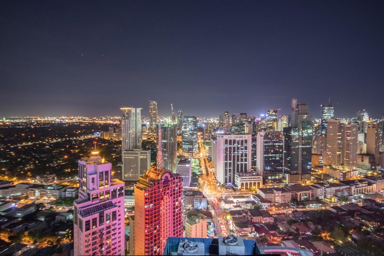 I'M Hotel Макати Номер фото Tel Aviv skyline